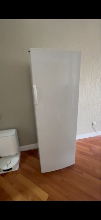 Продам морозильник Atlant