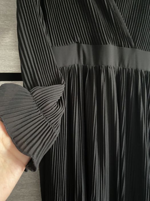 продам платье вечернее черное