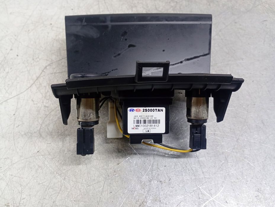 Scrumiera 84621-2Y000 Hyundai ix35 1 (2009 - 2013) 2.0 CRDi D4HA
