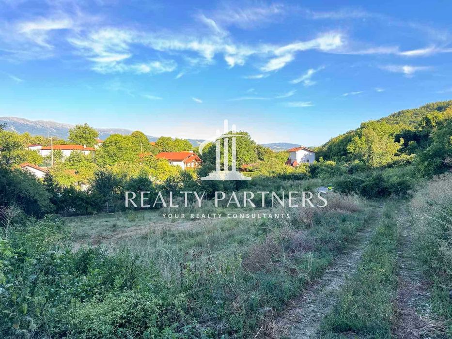 Продава се Парцел в с. Кралев дол, Област Перник - 1424 кв.м за 40 €/кв.м - Снимка #1