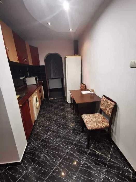 Caut colega de apartament zona podu de fier Iasi de la 1 iunie