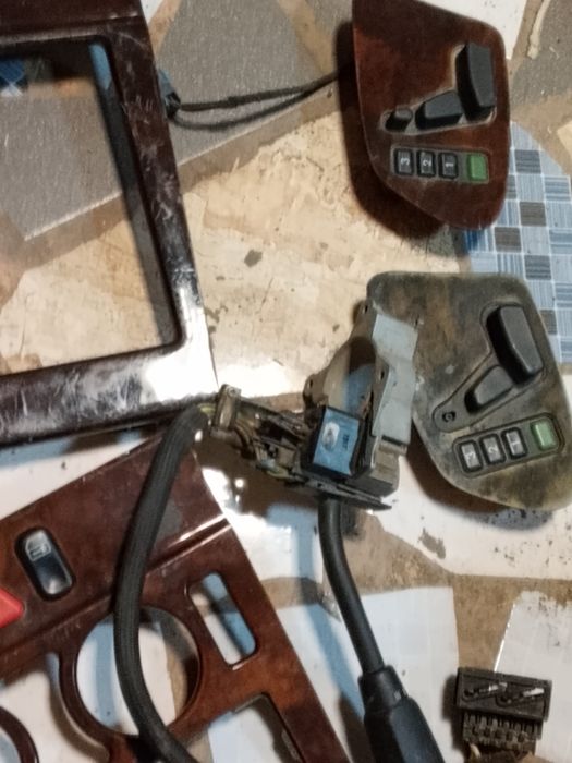 Запчасти на Мерседеса