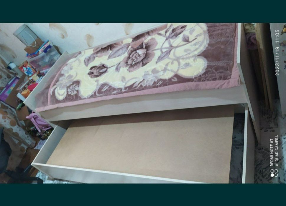 Выдвижная, двухъярусная кровать