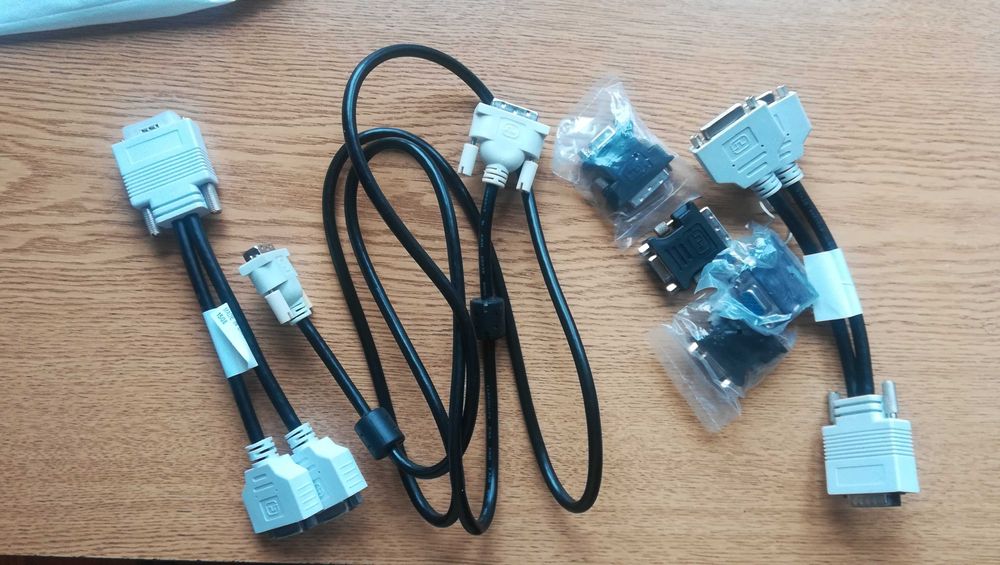 интерфейсни кабели