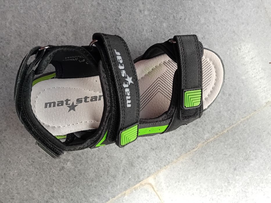 Детски сандали!!!