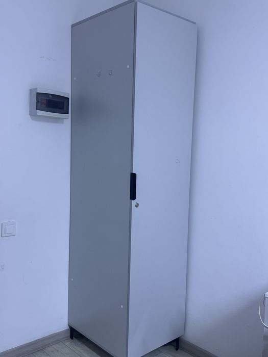 Шкаф Срочно продается