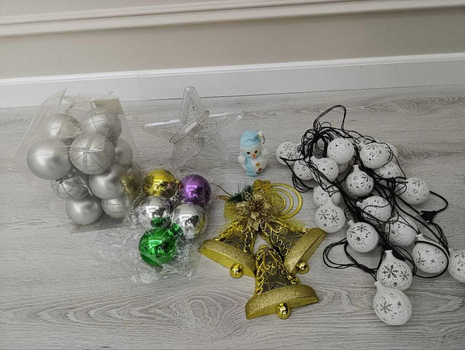 Archa o'yinchoqlari bilan