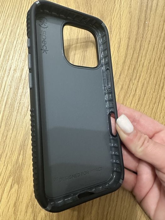 Кейс за Iphone 16  pro