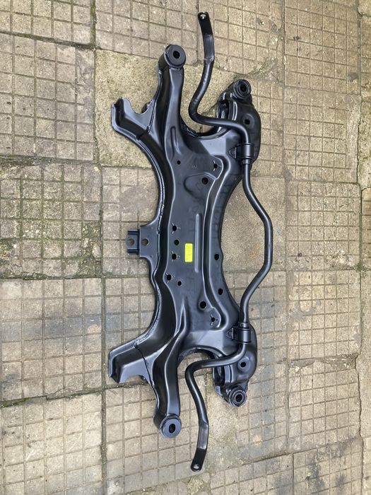 Преден мост за тойота корола версо/Toyota corolla verso 04-08г