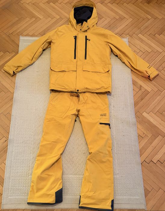 Costum de snowboard/ski Volcom GORETEX  - marimea M-L