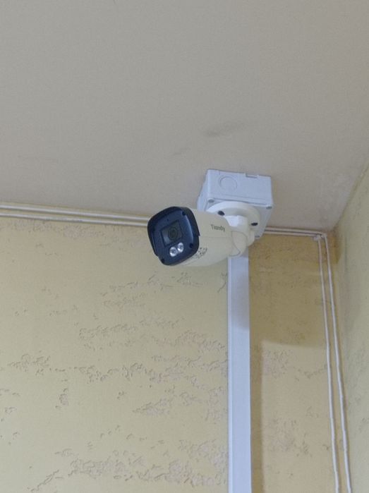 Установка камеры наблюдения и домофоны