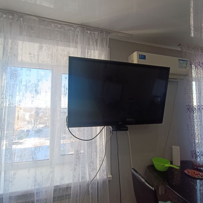 Продам телевизор