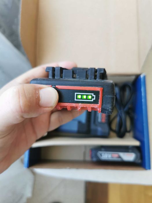 Оригинално зарядно Bosch/Бош и 2 батерии 18 v