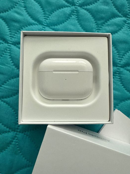 AirPods Pro 2nd generation lightning cable charger