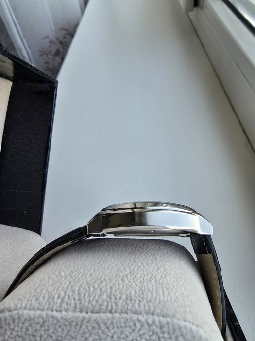 Мужской часы ...