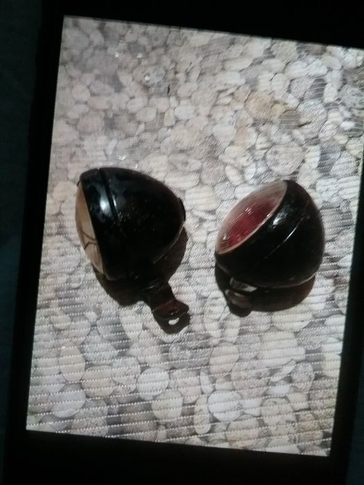 Obiecte vechi vintage faruri