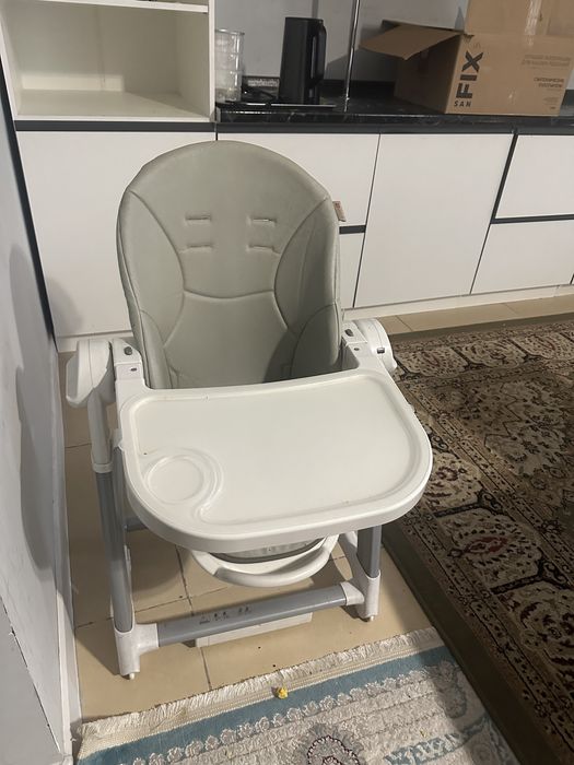 Детский столик для кормления