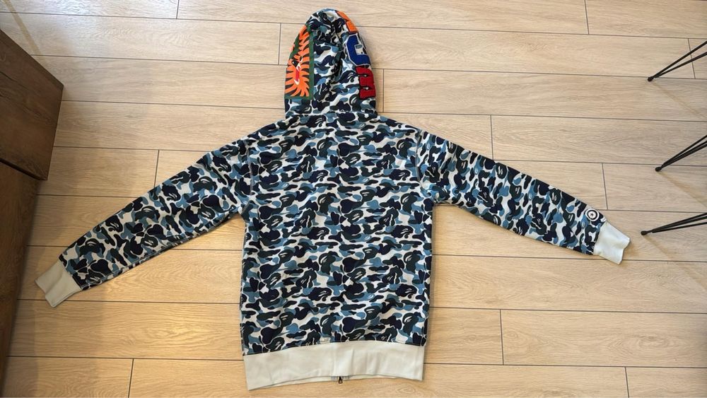 Bape hoodie black and red