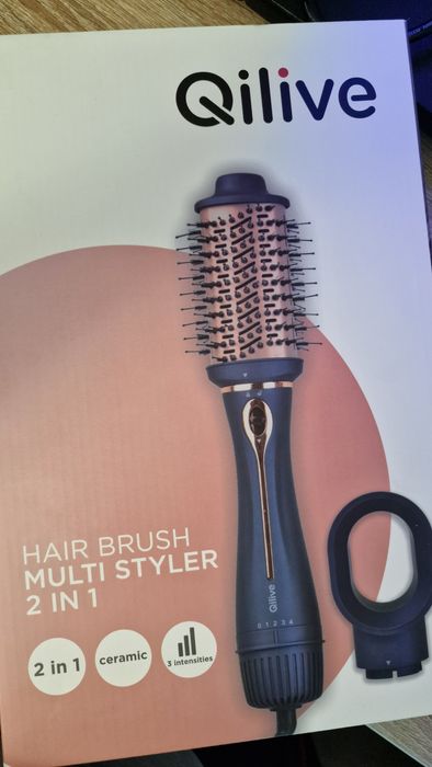 Uscător de păr cu perie