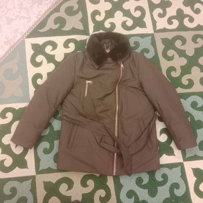 Зимняя куртка, пуховик