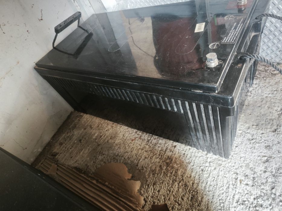 Тягов  акумулатор 12v/ 200ah