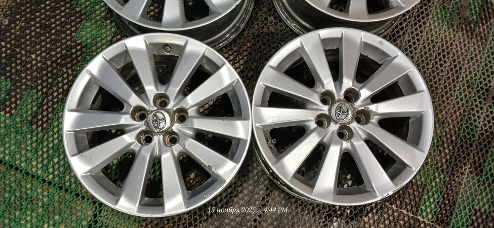 Продам диски Toyota