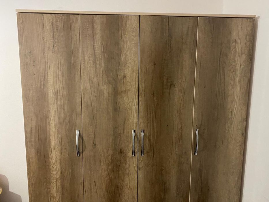 Шкаф 4-х дверный