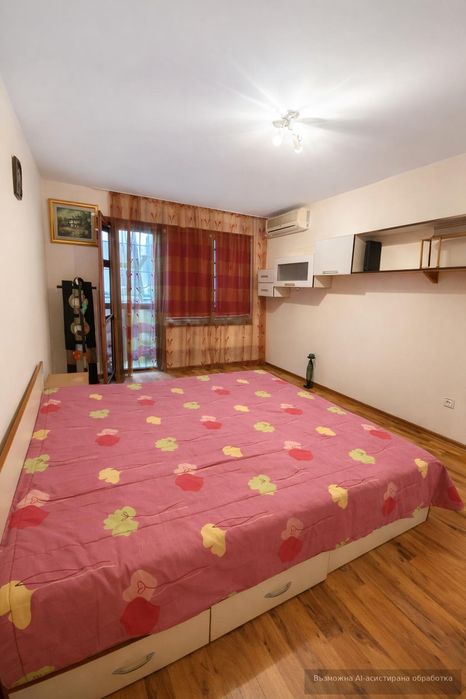 Дава се под наем Тристаен апартамент в Варна, Център - 75 кв.м за 650 € - Снимка #2
