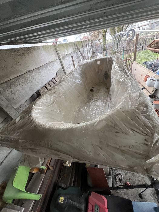 vanda cada baie rectangulara