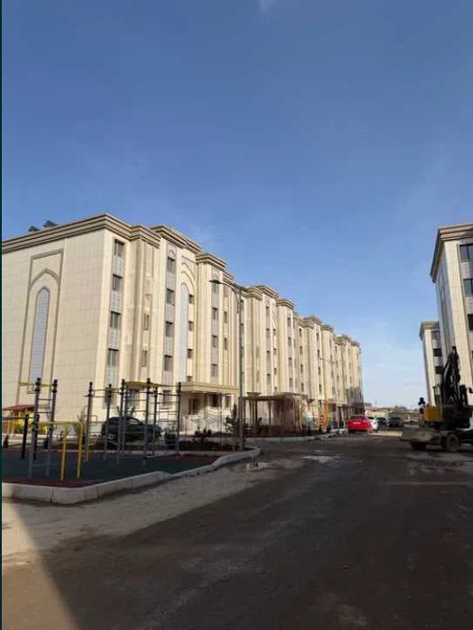 Продаётся 4-комнатная квартира в районе Янги Узбекистон