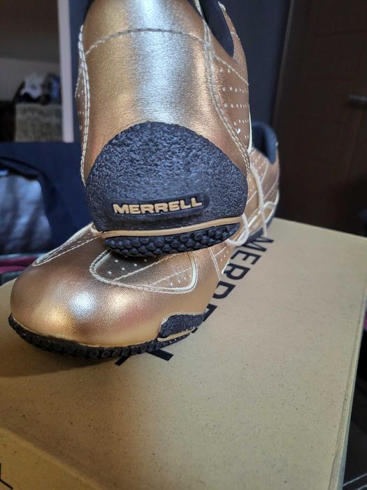 REDUS Adidasi piele naturala MERRELL, auriu cu negru, marimea 42
