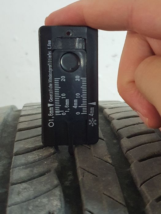 215/55/16 летни гуми 4 бр.