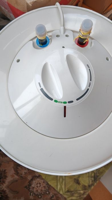 Продам бойлер Elektrolux 100л