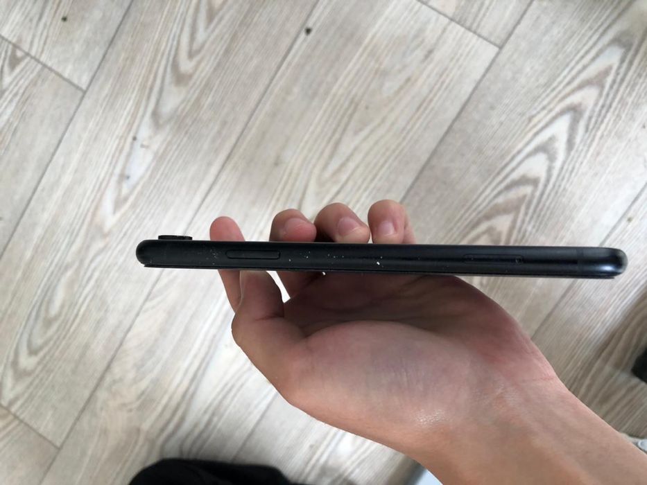 iphone xr 128/74%