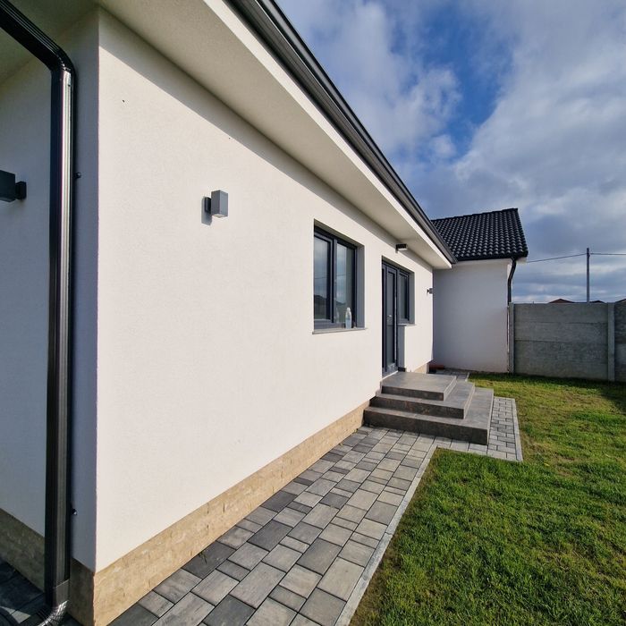 Casa de vanzare Str Căprioarei la cheie