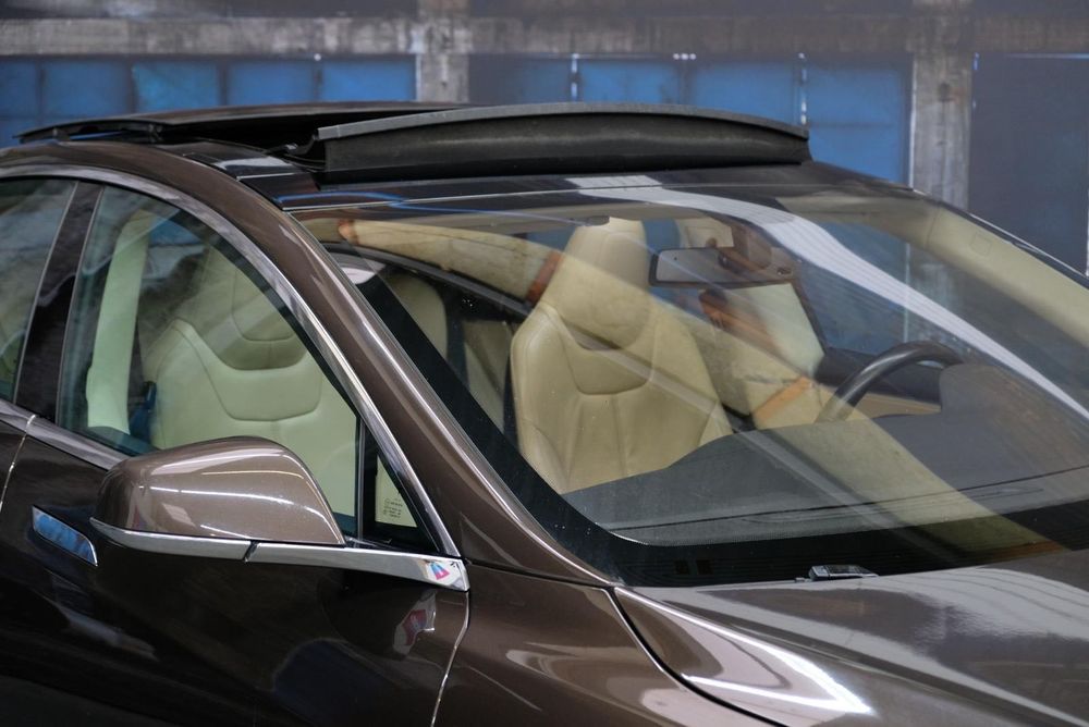 TESLA MODEL S Incarare gratuită Supercharged Tesla