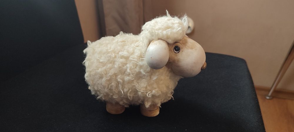 Изкиство.Фигури- слонче, овчица, козле, петел, конска глава