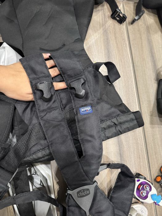 Продам кенгуру chicco