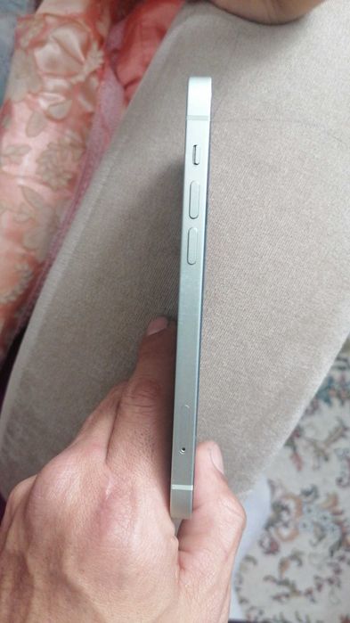 IPhone 12 вся в родне