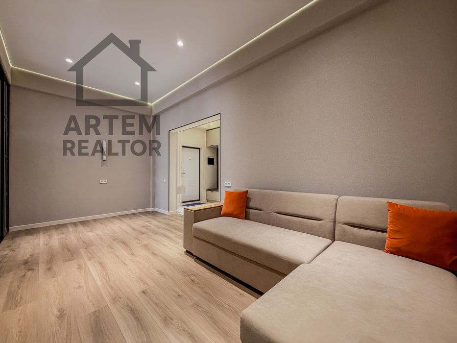 Продам СРОЧНО квартиру Ялангач новостройка 2/4/7