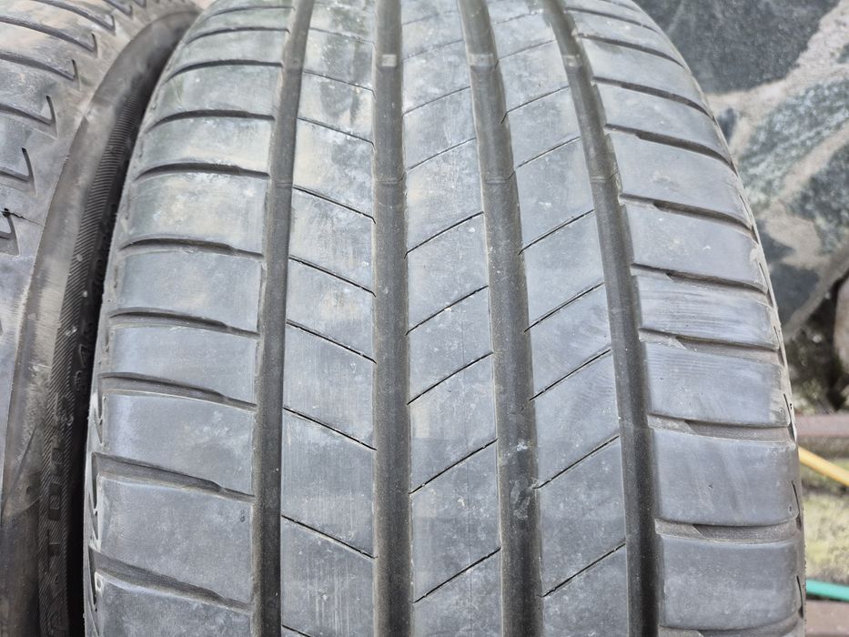 4бр летни гуми Бриджснон туранца ТОО5/ 245-40-19/ 2022г/ 6- 6.5мм гр./