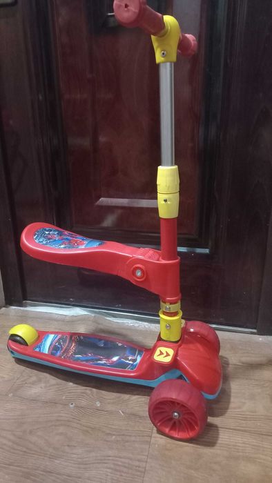 Продам детский самокат