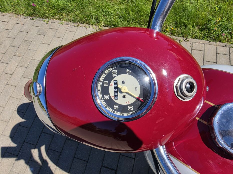 De vanzare JAWA 250/559