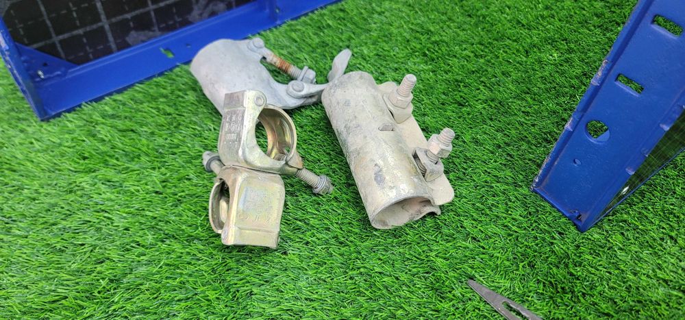 Xомут с поворотным механизмом для труб двойного, Xомут поворотным