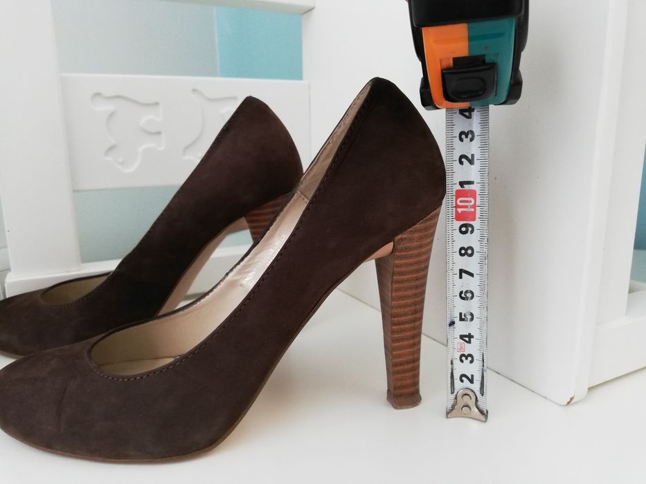 КАФЯВИ дамски елегантни обувки на ток 37 номер