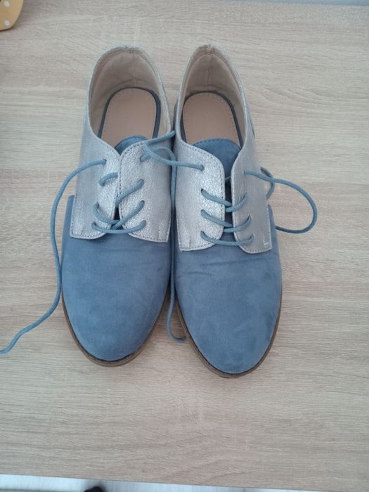 Обувки           .