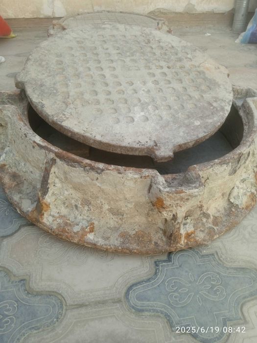 Советский чугунли канализация люки комплект кришкаси билан сотилади