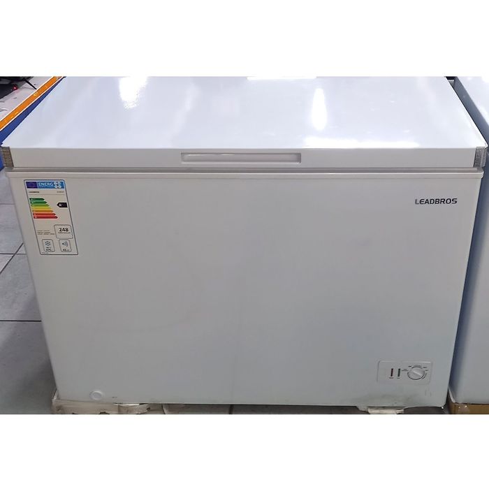 Морозильник 370 литров.