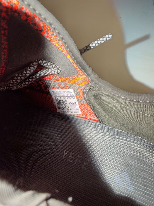 Adidas yeezy boost 350 V2