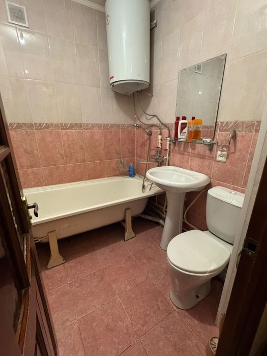 Продам 3 комнатную в центре